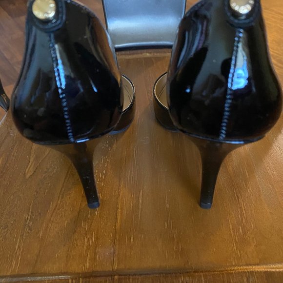 Michale Kors Paton leather Heels - Picture 4 of 6